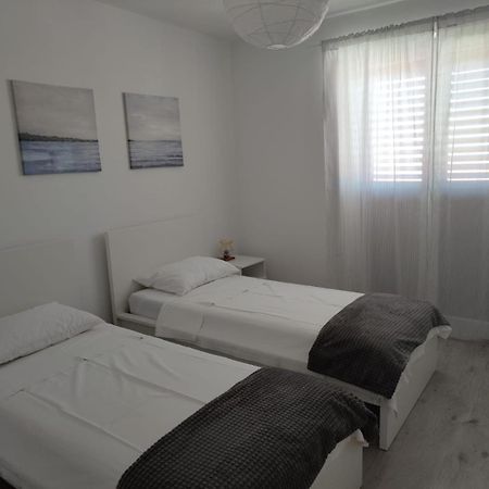 Apartma Stimec Izola Esterno foto
